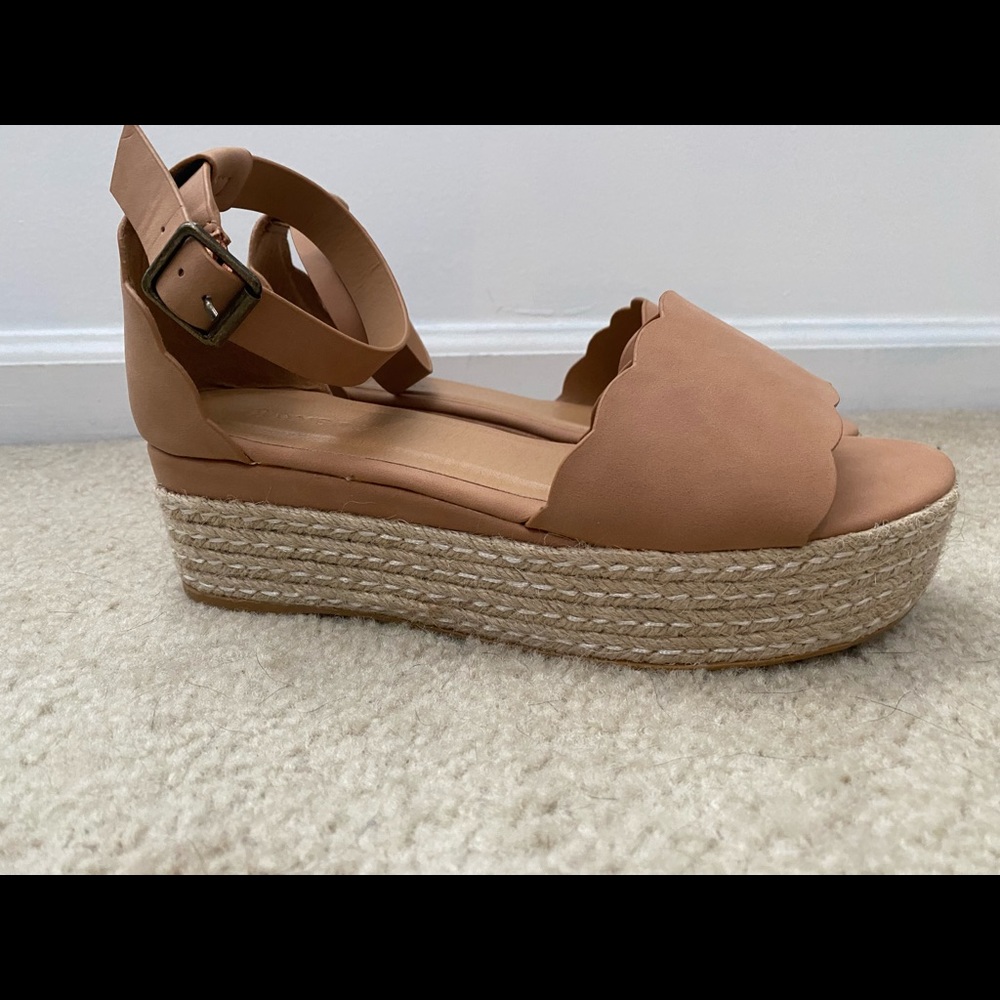 Platform Sandals - Picture 4 of 6